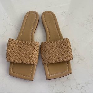 Tony Bianco Giselle Honey Sheep Nappa Flats